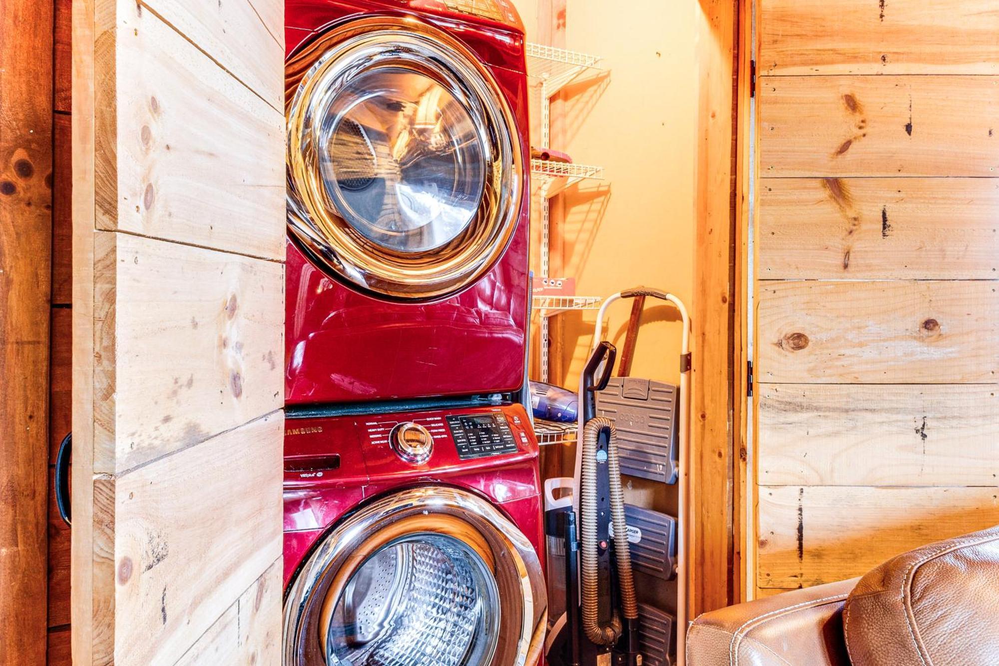 Spacious Gatlinburg Cabin With Hot Tub And Game Room! Bagian luar foto